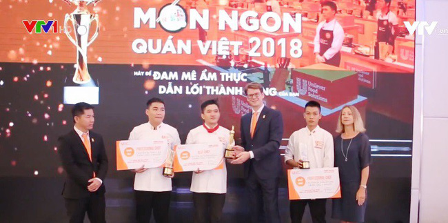 Đông đảo đầu bếp chuyên nghiệp tham gia cuộc thi “Món ngon quán Việt”