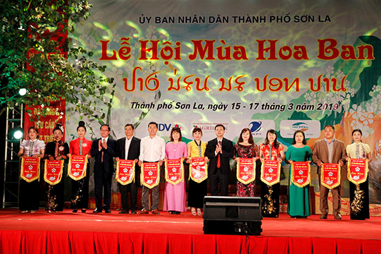 Lễ hội mùa hoa ban – nét đẹp văn hóa truyền thống dân tộc Thái