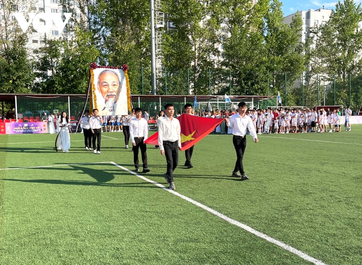Sôi nổi giải bóng đá cộng đồng Việt Nam tại LB Nga 2022