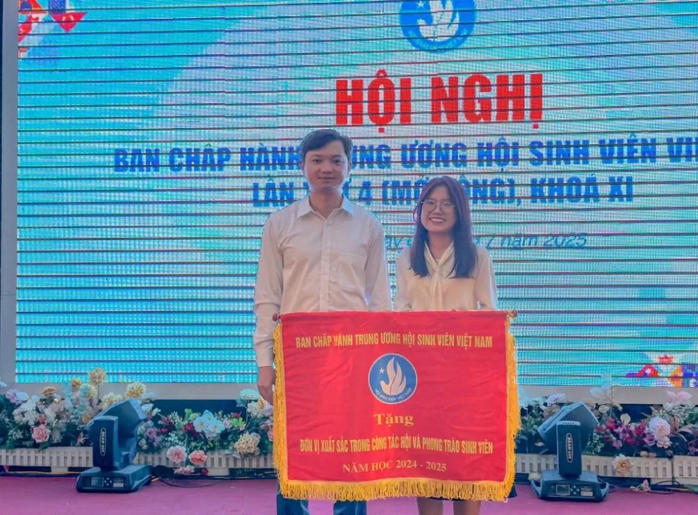 Hội sinh viên Việt Nam tại Nga là Đơn vị xuất sắc trong phong trào sinh viên năm học 2024 - 2025