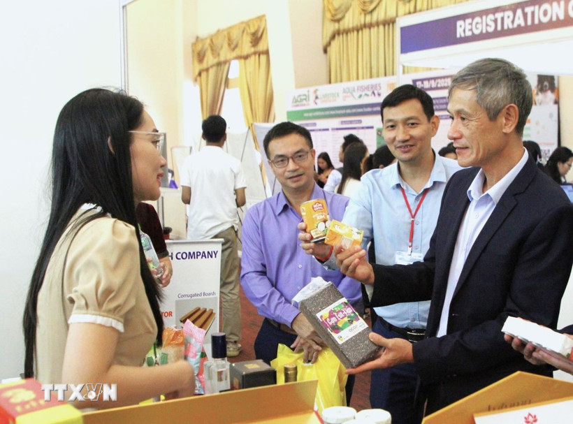 Thúc đẩy thương mại và kết nối doanh nghiệp Việt Nam-Campuchia