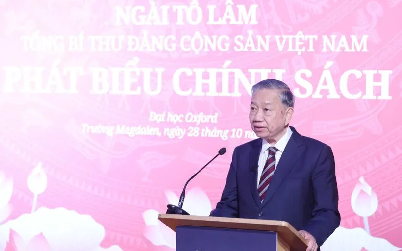 Tổng Bí thư: Đặt con người ở vị trí trung tâm của mọi chiến lược phát triển