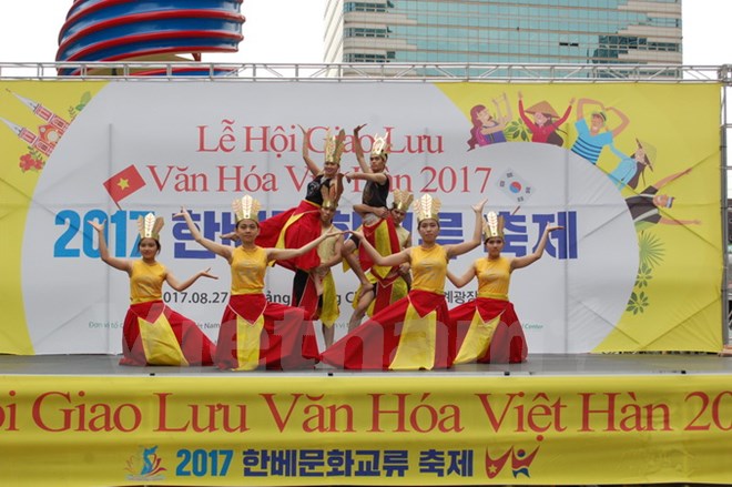 Tưng bừng lễ hội giao lưu văn hóa Việt Nam-Hàn Quốc tại Seoul