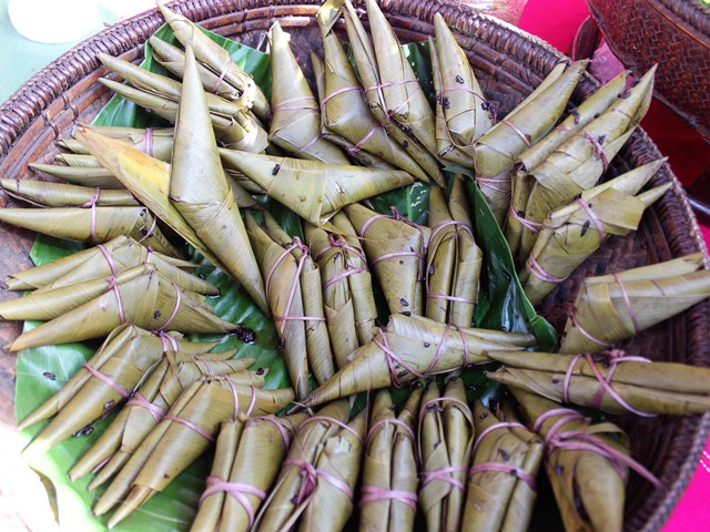 Bánh sừng trâu - món quà của núi rừng