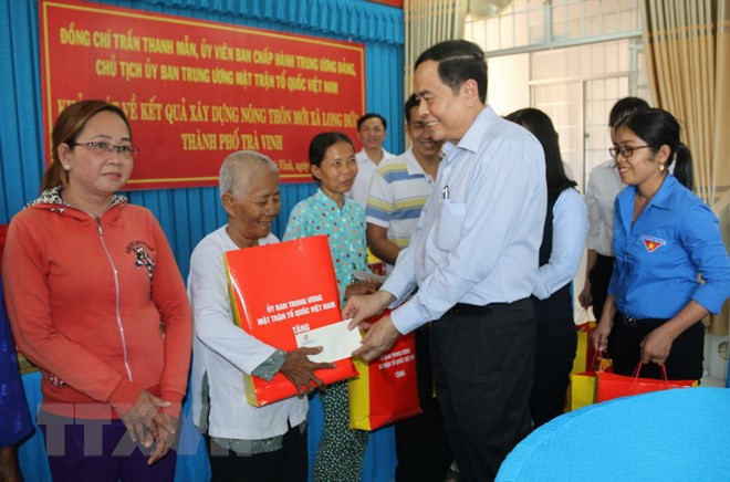 Chủ tịch Ủy ban Trung ương Mặt trận Tổ Quốc Việt Nam thăm và chúc Tết cổ truyền đồng bào Khmer ở Trà Vinh