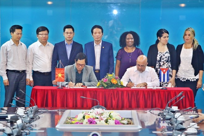 Việt Nam-Cuba tăng cường hợp tác trong lĩnh vực xuất bản