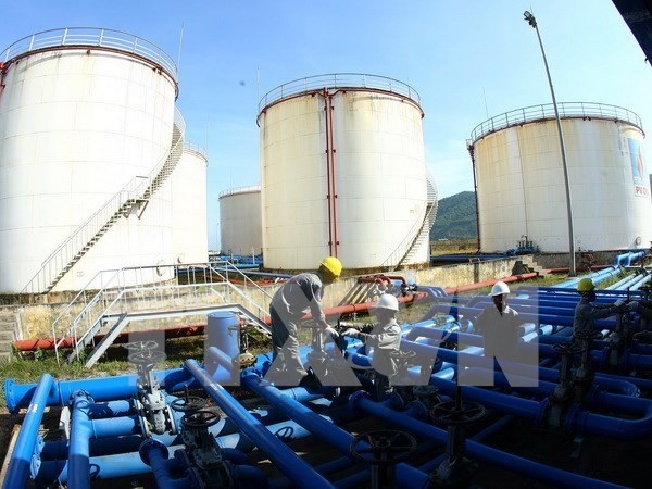 Việt Nam xuất khẩu 1,8 triệu tấn xăng dầu trong bảy tháng