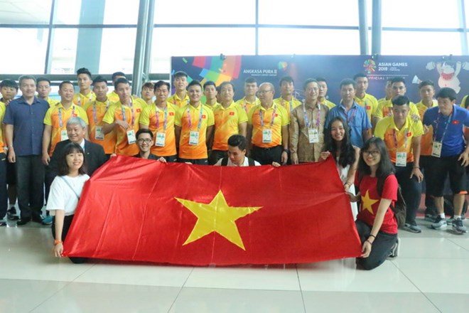 Olympic Việt Nam đặt chân đến Indonesia, sẵn sàng chinh phục ASIAD