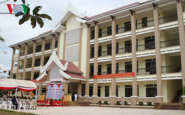 Khánh thành trường học Việt Nam tặng Lào