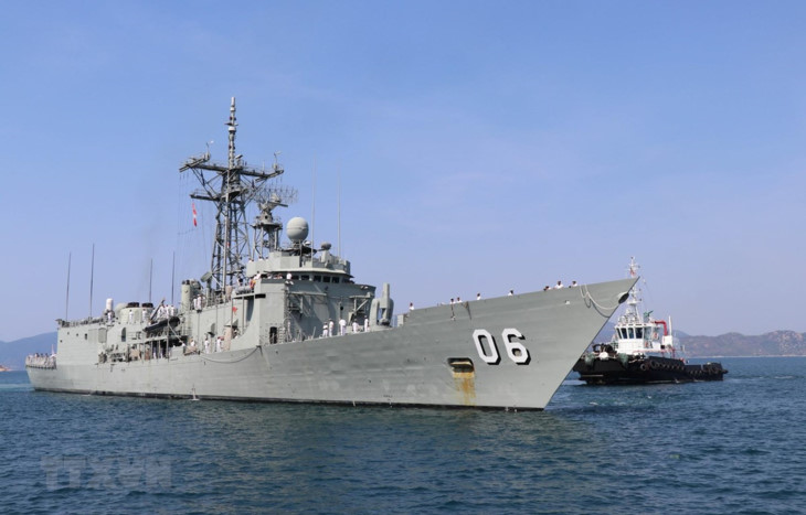 Hai tàu Hải quân Hoàng gia Australia thăm Việt Nam