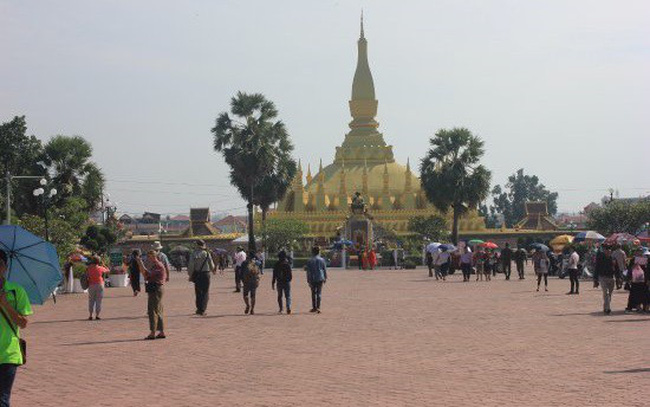 Cộng đồng Việt kiều tại Lào tham dự Đại lễ Phật Đản