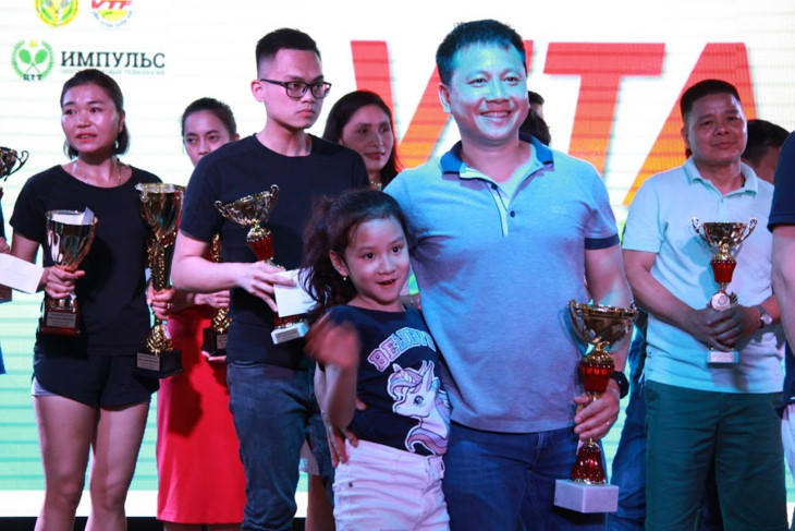 Giải quần vợt ViTAR: Thắt chặt tình đoàn kết trong cộng đồng người Việt tại châu Âu