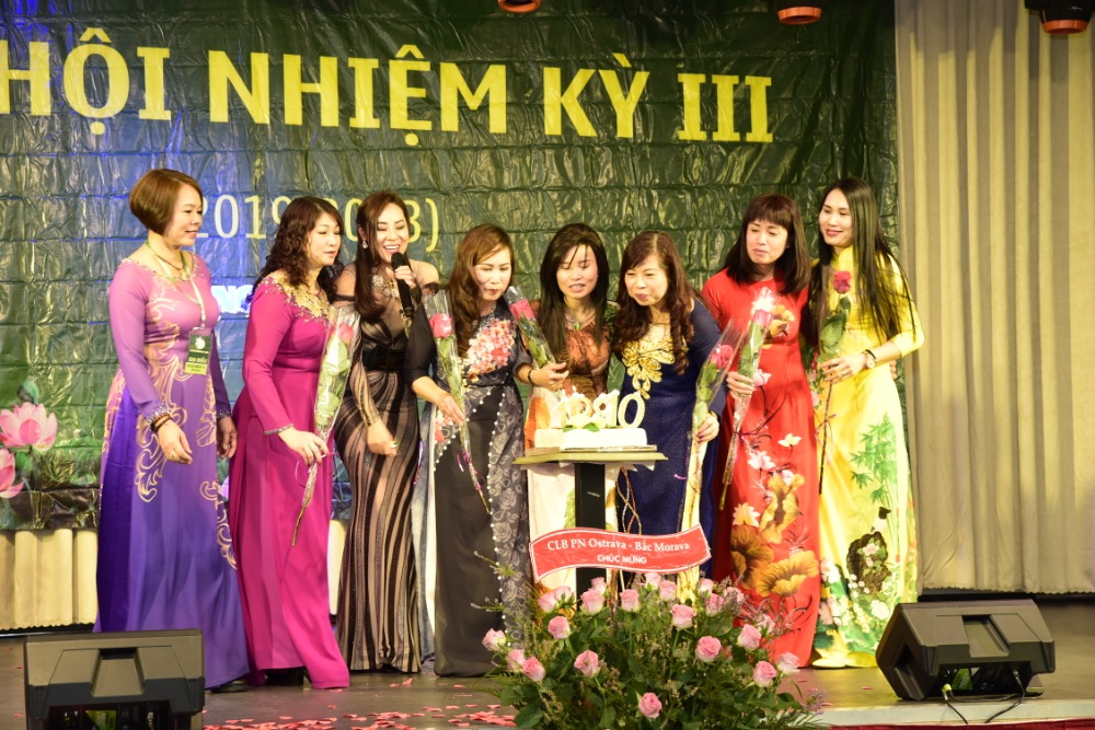 Đại hội Câu lạc bộ nữ Hương Sen tại Brno, Cộng hòa Séc
