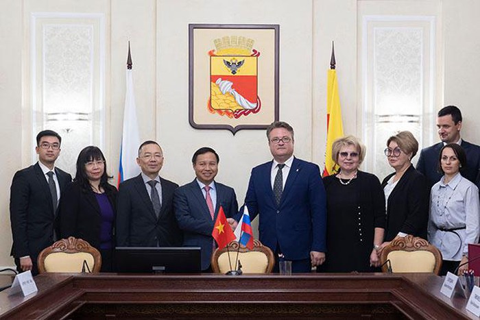 Thúc đẩy quan hệ giữa các địa phương Việt Nam và tỉnh Voronezh của Liên bang Nga