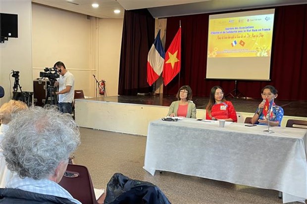 Sôi động Ngày hội đoàn hữu nghị và đoàn kết với Việt Nam tại Pháp