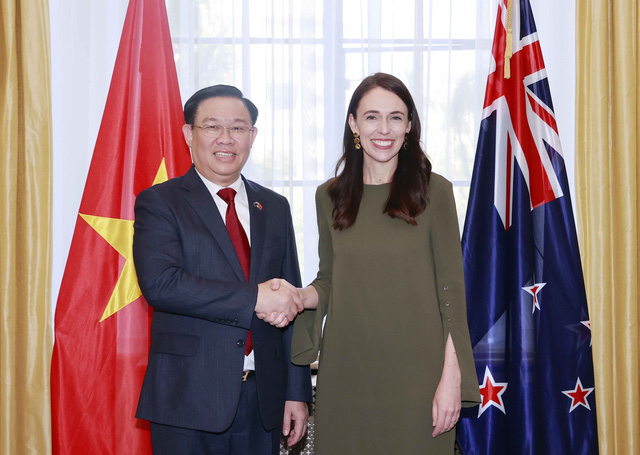 Chủ tịch Quốc hội Vương Đình Huệ hội kiến Thủ tướng New Zealand Jacinda Ardern