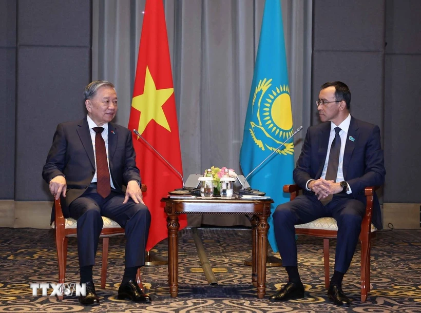  Đưa quan hệ giữa Việt Nam và Kazakhstan phát triển thực chất, hiệu quả 