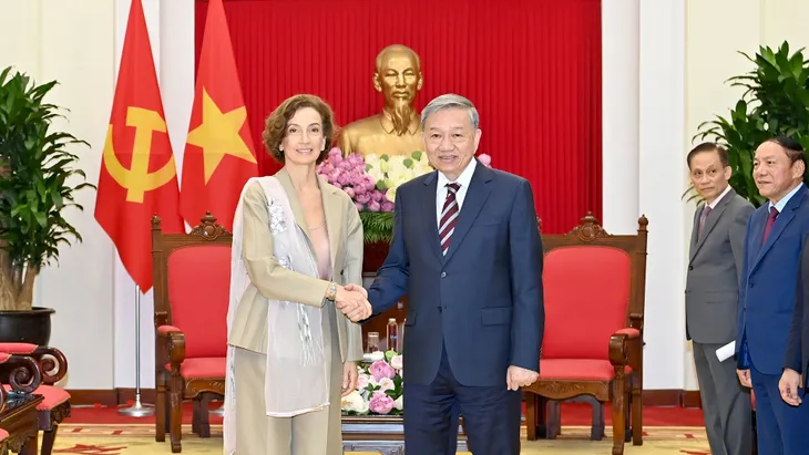 Hướng tới kỷ nguyên mới cho giáo dục, khoa học, văn hóa, hòa bình và phát triển