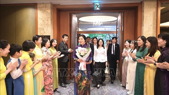 Mỗi gia đình đa văn hóa Việt-Hàn chính là cầu nối của tình hữu nghị giữa nhân dân hai nước