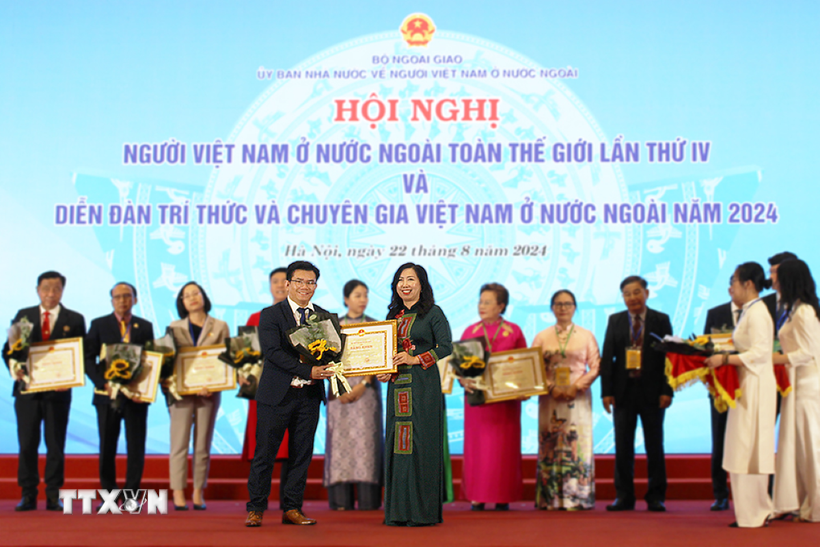 Công tác người Việt Nam ở nước ngoài: Gắn kết kiều bào, lan tỏa sức mạnh đoàn kết