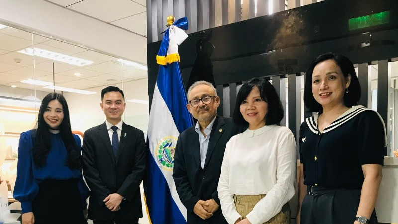 Biểu tượng gắn kết hai quốc gia Việt Nam-El Salvador 