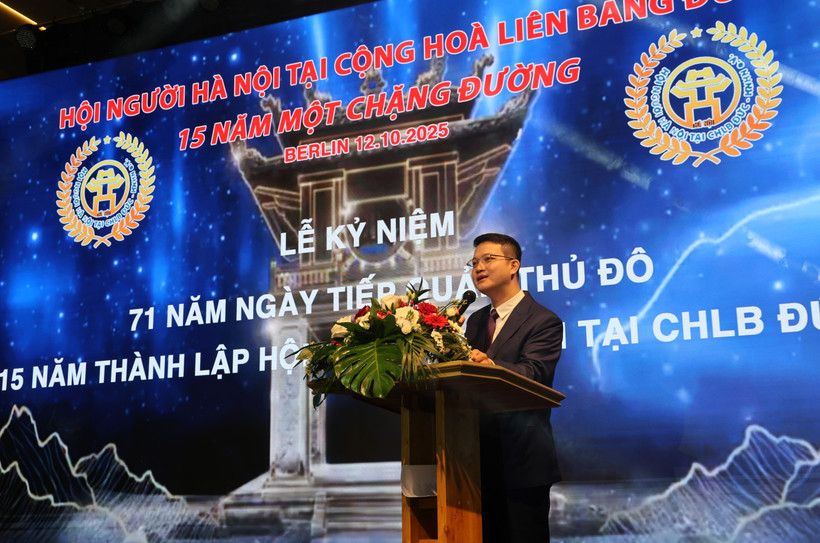 Người Hà Nội tại Đức hướng về thủ đô trong những ngày tháng 10