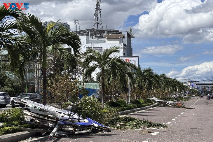 Cộng đồng người Việt Nam tại Anh chung tay hỗ trợ nạn nhân bão lũ ở trong nước