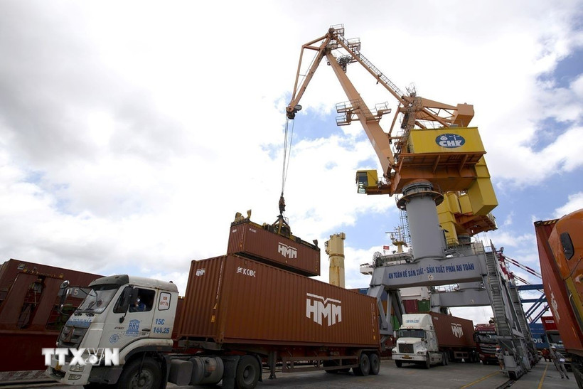 Việt Nam năm 2025: Ngoạn mục vượt lên trong thách thức