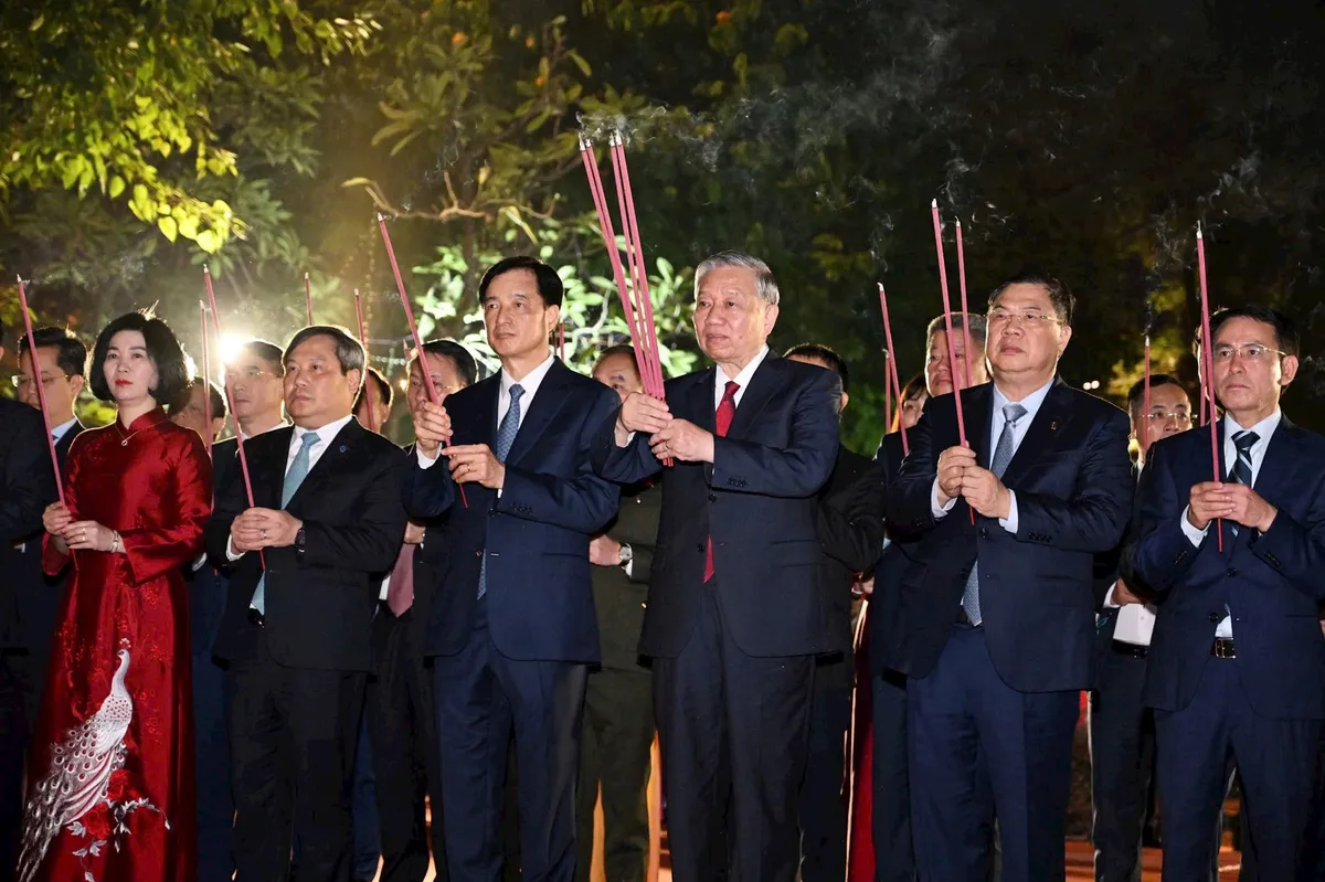 Tổng Bí thư Tô Lâm thăm, chúc Tết Đảng bộ, chính quyền, nhân dân Thủ đô Hà Nội