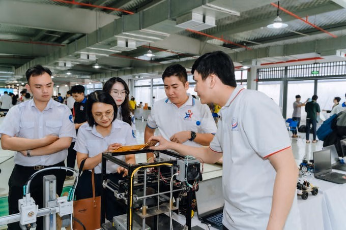 TP.HCM đặt mục tiêu thu hút 1.000 tỷ đồng kiều hối cho tín dụng xanh và công nghệ