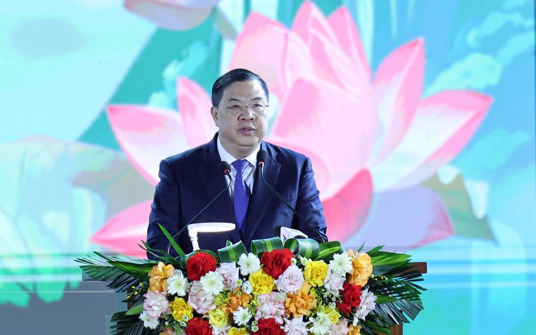 Phó Thủ tướng Thường trực Phạm Gia Túc dự khai mạc Lễ hội Hoa Lưcội nguồn dân tộc