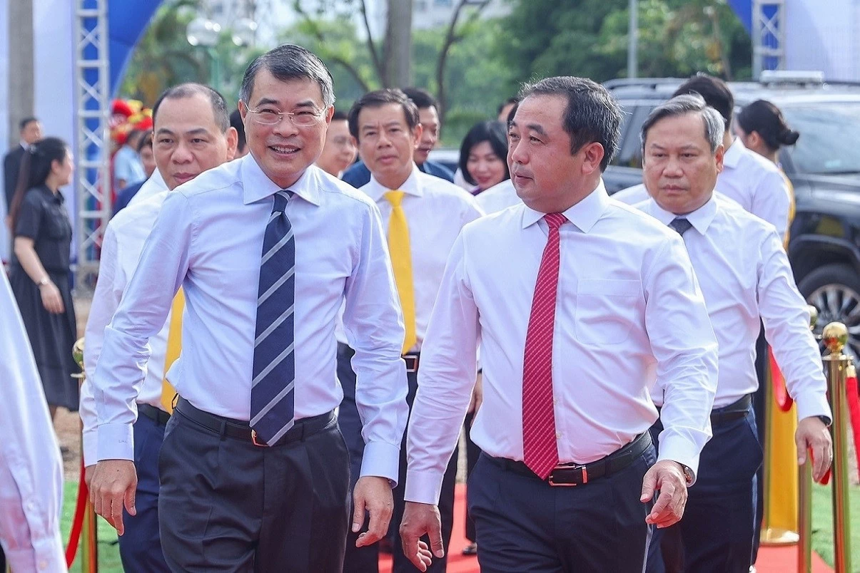 Thủ tướng Chính phủ Lê Minh Hưng dự lễ khởi công 5 tuyến đường sắt đô thị, 3 dự án nhà cho thuê ở Hà Nội
