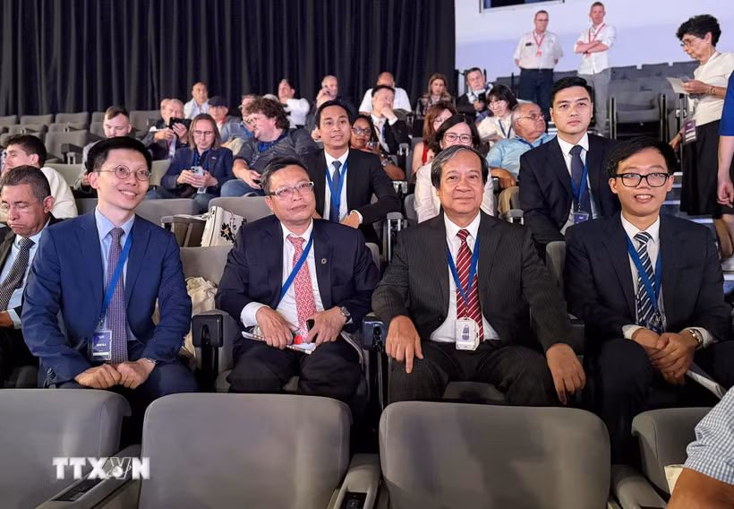 Việt Nam và Đảng Cộng sản Pháp tăng cường hợp tác, củng cố quan hệ truyền thống