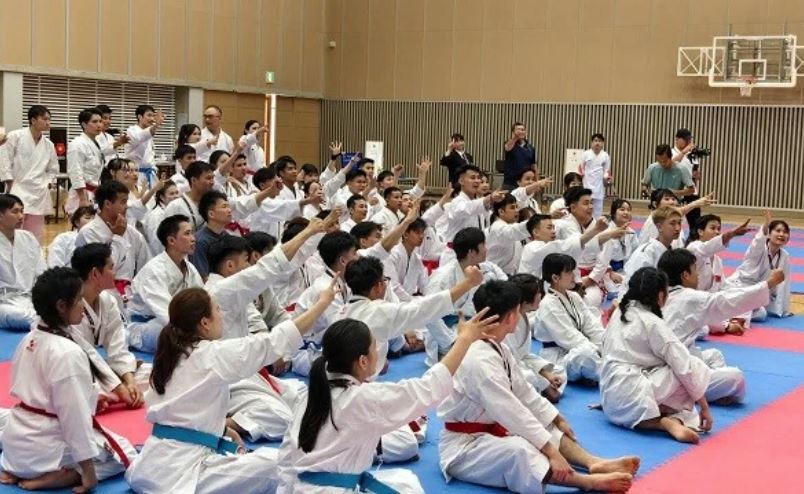 Karate-do vun đắp tình đồng hương, kết nối giao lưu Việt - Nhật