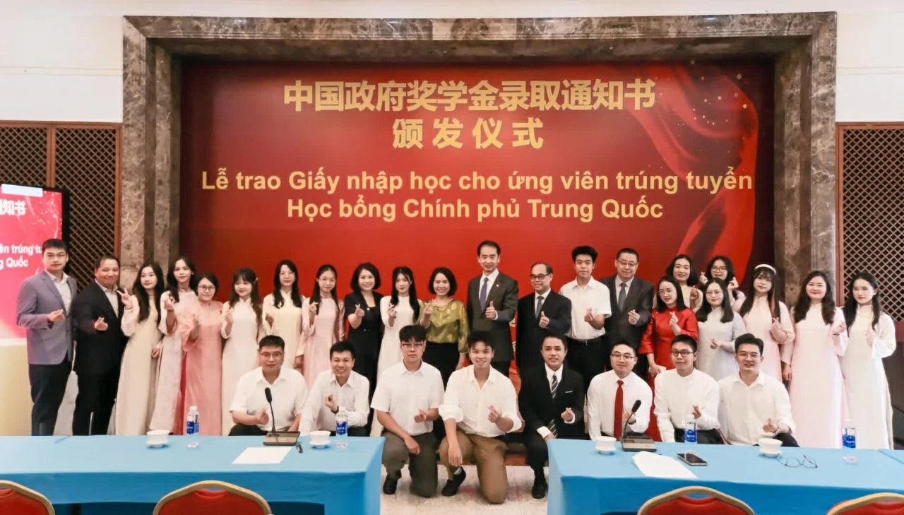 Gieo hạt mầm tri thức, vun đắp tương lai Việt Nam-Trung Quốc