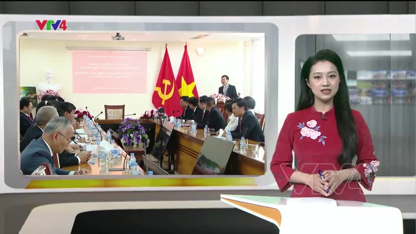 Thường trực ban bí thư gặp kiều bào và doanh nghiệp Việt Nam tại Campuchia