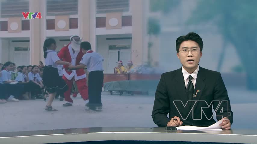 Giáng sinh sẻ chia với trẻ em vùng lũ