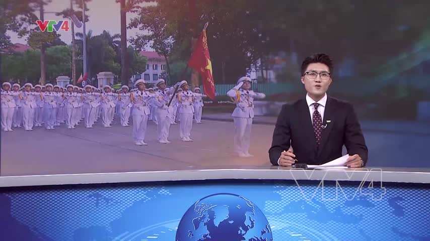 Người dân háo hức trước giờ tổng hợp luyện diễu binh diễu hành