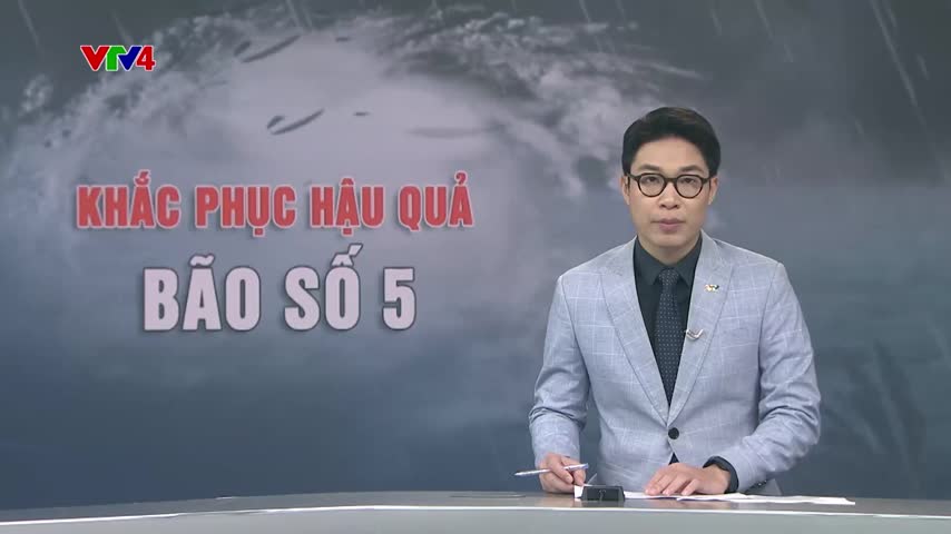 Người dân Nghệ An dọn dẹp, khắc phục sau bão