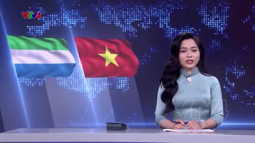 Tổng thống Sierra Leone viếng lăng Chủ tịch Hồ Chí Minh