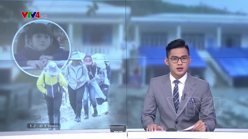 Học sinh vùng sạt lở Quảng Nam trở lại trường