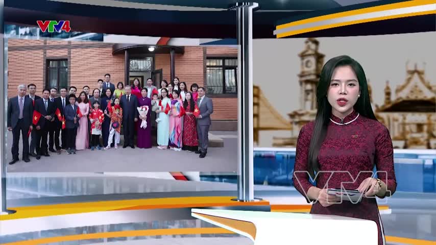 Tổng Bí thư và Phu nhân gặp gỡ cán bộ Đại sứ quán và cộng đồng người Việt tại Kazakhstan