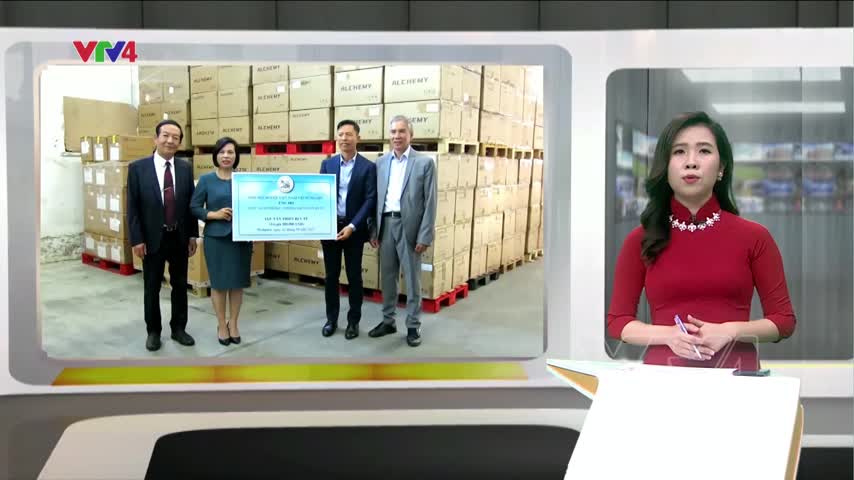 Cộng đồng người Việt tại Hungary chung tay ủng hộ quê hương chống dịch