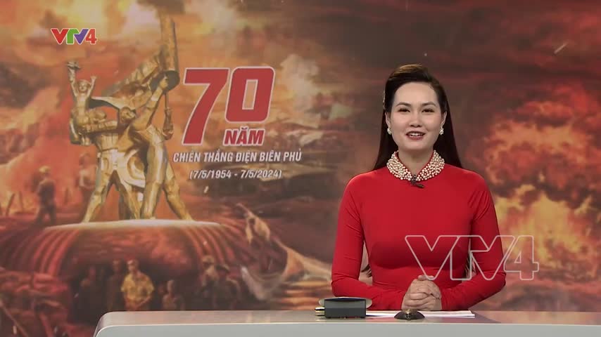 Dâng hương tưởng niệm các anh hùng, liệt sĩ Điện Biên Phủ