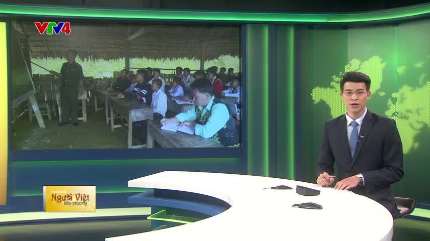 Dạy tiếng Việt trên đất Lào