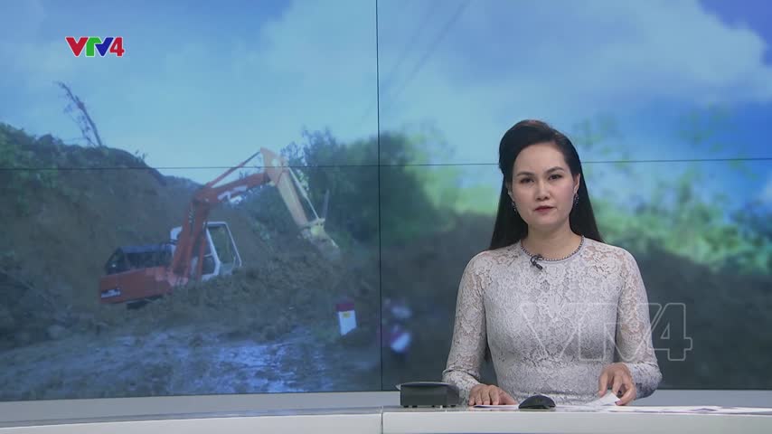 Nỗ lực cứu chữa người bị thương do sạt lở đất tại Quảng Nam