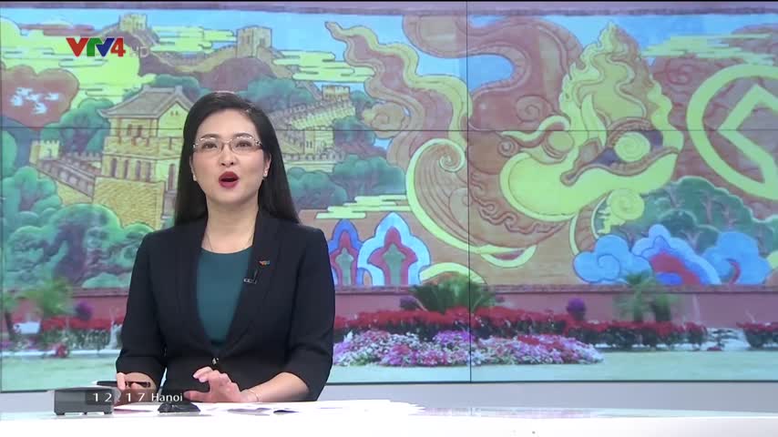 Bức tranh gốm màu khổng lồ ở Hạ Long