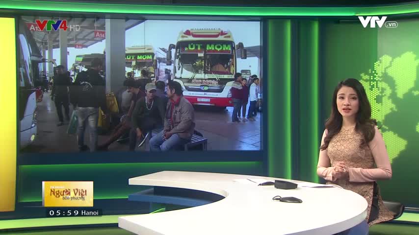 Các nhà xe tăng chuyến đưa lao động Việt từ Lào về quê đón Tết