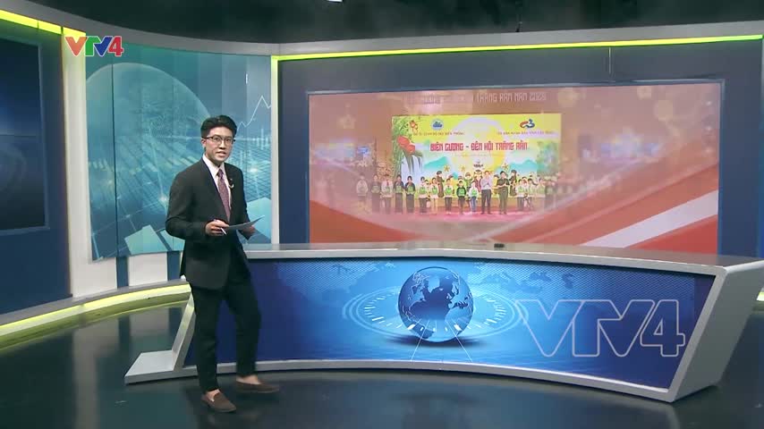 Ấm áp đêm hội trăng rằm biên cương