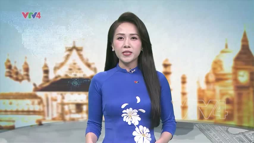 Người Việt tại Lào kỷ niệm 136 năm ngày sinh Chủ tịch Hồ Chí Minh
